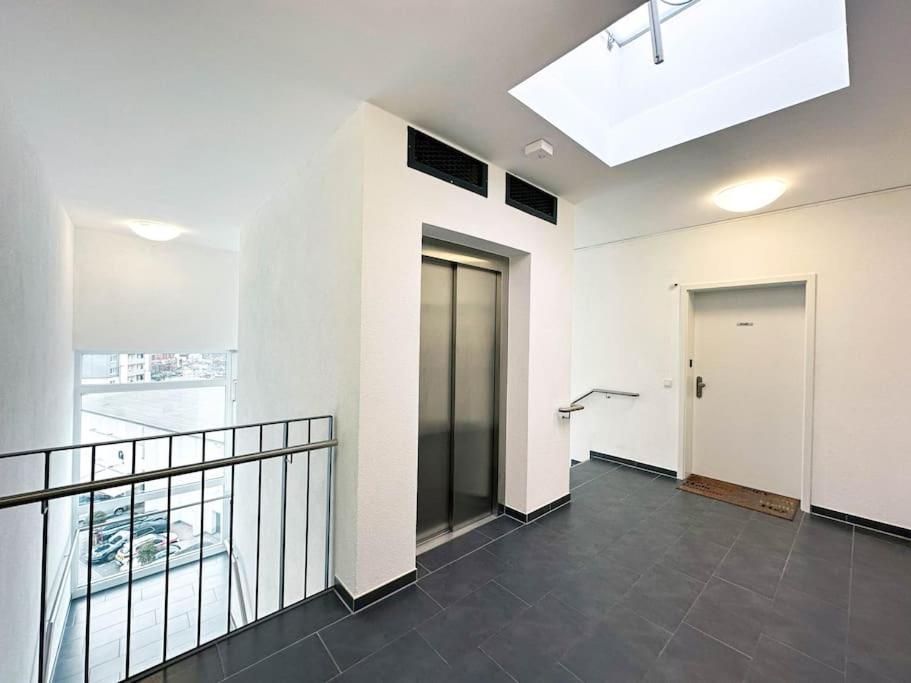 Penthouse Naehe Frankfurt Am Main Apartment *